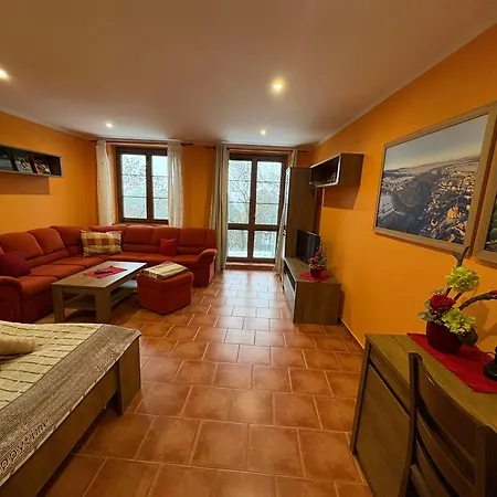 Gæstehus Na Hradbach Louny